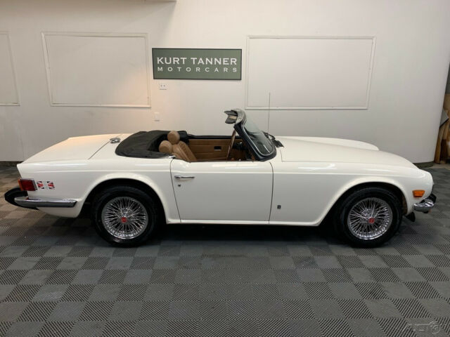 Triumph TR-6 1976 image number 2