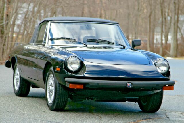 Alfa Romeo Spider 1976 image number 23