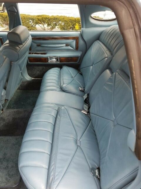 Lincoln Continental 1979 image number 30