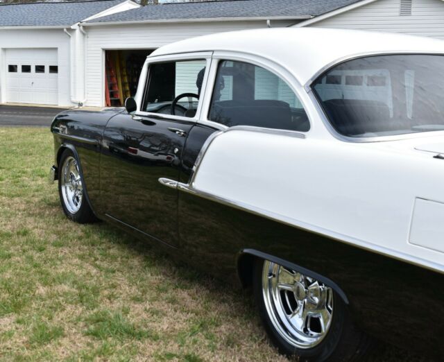 Chevrolet Bel Air/150/210 1955 image number 3