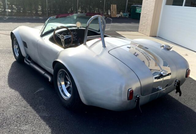 Shelby Cobra 1965 image number 24