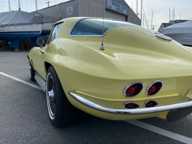 Chevrolet Corvette 1967 image number 33