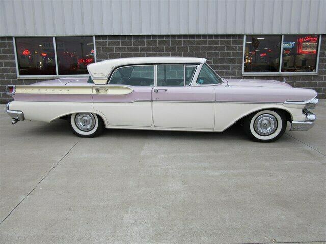 Mercury Turnpike Cruiser 1957 image number 2