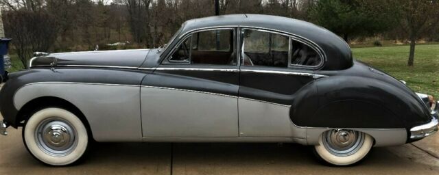 Jaguar Mark IX 1959 image number 30