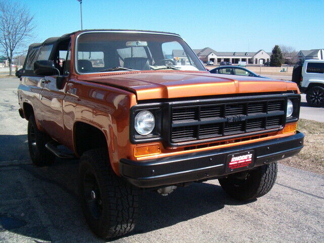 GMC Jimmy 1974 image number 2