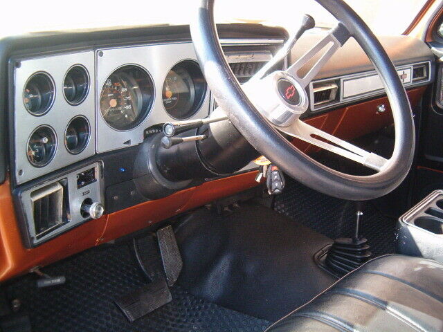 GMC Jimmy 1974 image number 20