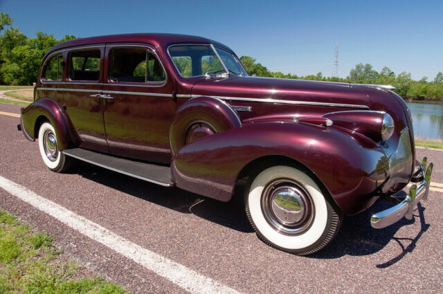 Buick Limited 1939 image number 1