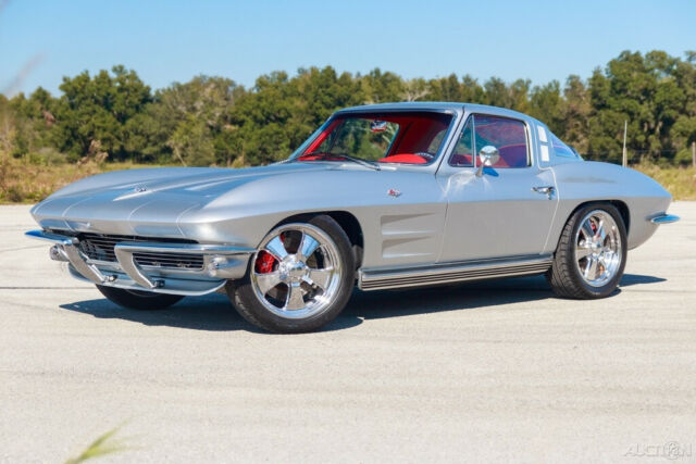 Chevrolet Corvette 1964 image number 33