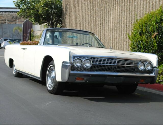 Lincoln Continental 1963 image number 11