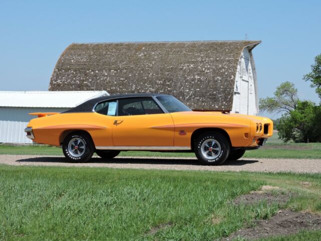 Pontiac GTO 1970 image number 2