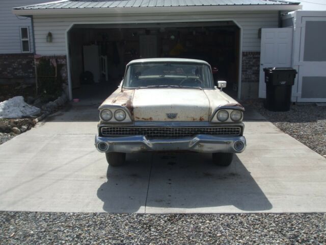 Ford Galaxie 1959 image number 27