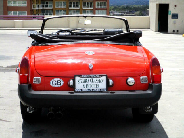 MG MGB 1976 image number 11