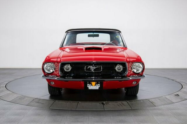 Ford Mustang 1967 image number 18