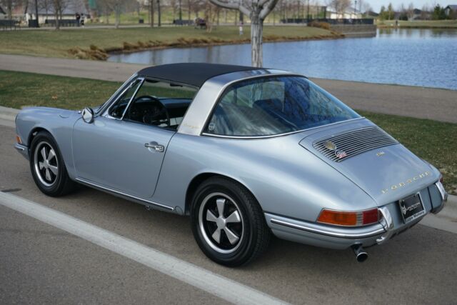 Porsche 911 1968 image number 15