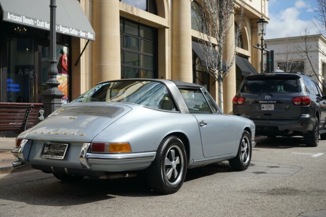 Porsche 911 1968 image number 21