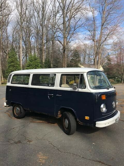 Volkswagen Bus/Vanagon 1974 image number 28