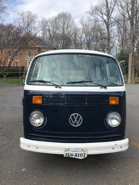 Volkswagen Bus/Vanagon 1974 image number 32