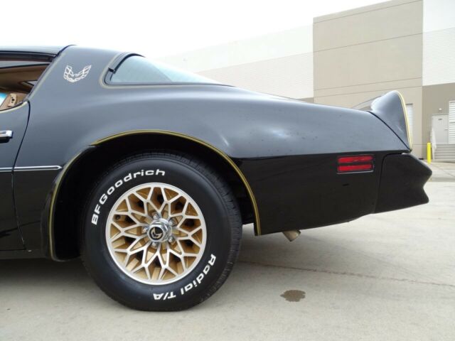 Pontiac Firebird 1978 image number 9