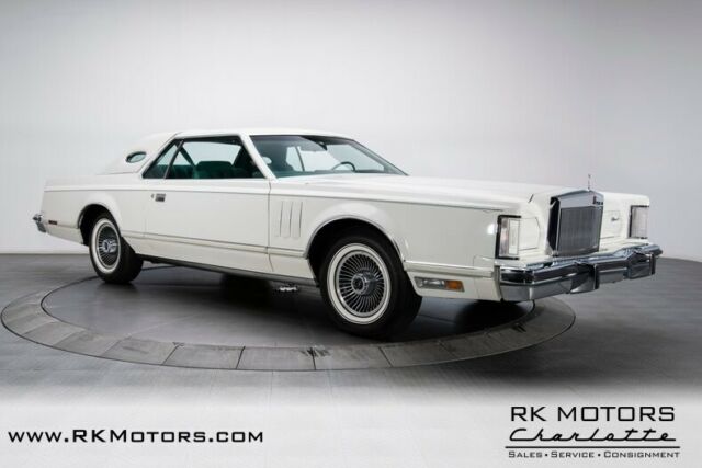 Lincoln Continental 1977 image number 30