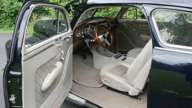 Chevrolet Fleetline 1947 image number 16