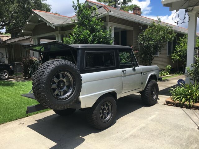 Ford Bronco 1969 image number 1