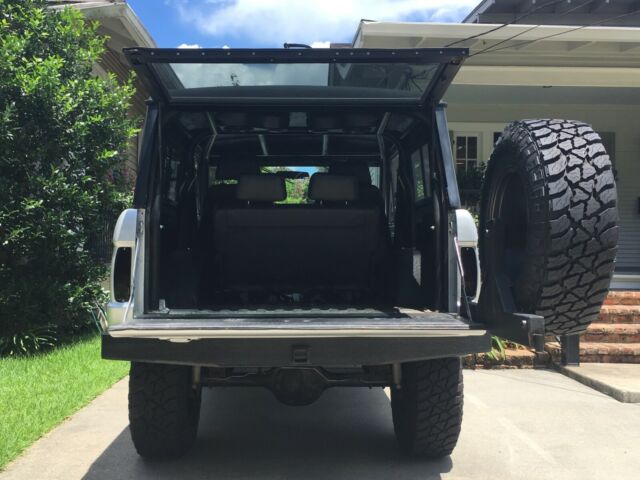 Ford Bronco 1969 image number 10