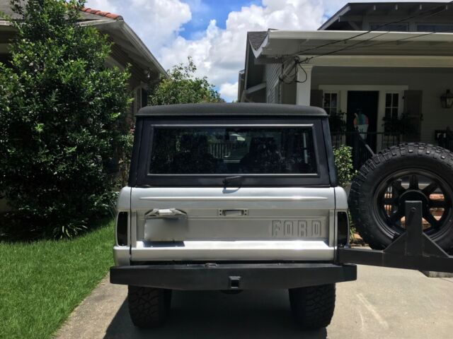 Ford Bronco 1969 image number 33