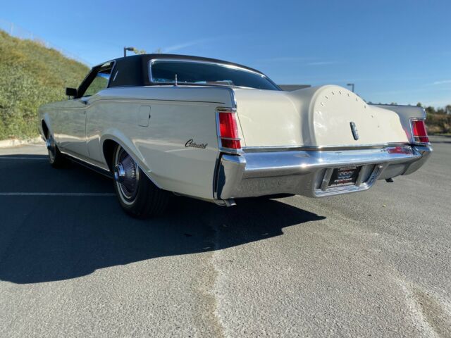 Lincoln Continental 1969 image number 6