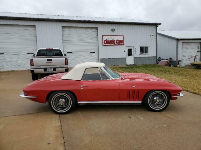 Chevrolet Corvette 1966 image number 27