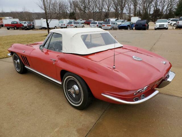 Chevrolet Corvette 1966 image number 9