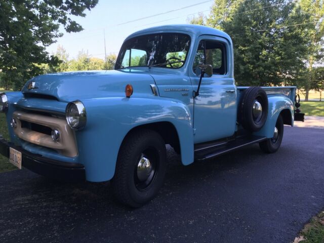 International Harvester S-110 1957 image number 5