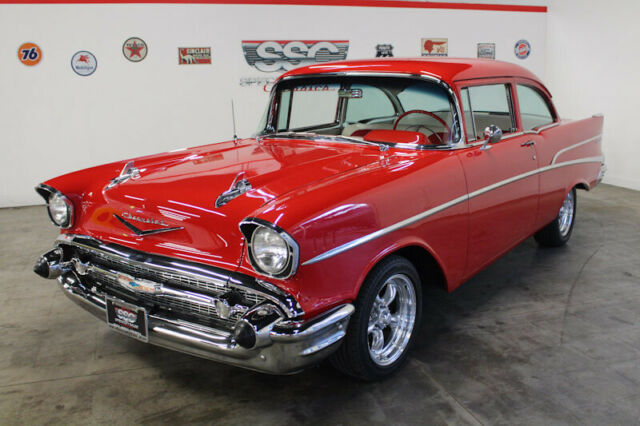 Chevrolet Bel Air/150/210 1957 image number 1