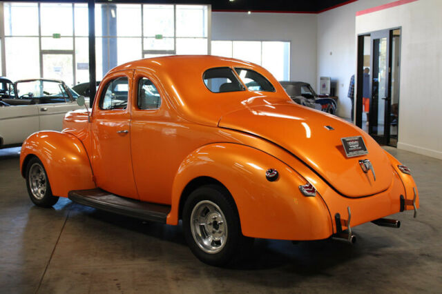 Ford Deluxe 1940 image number 37