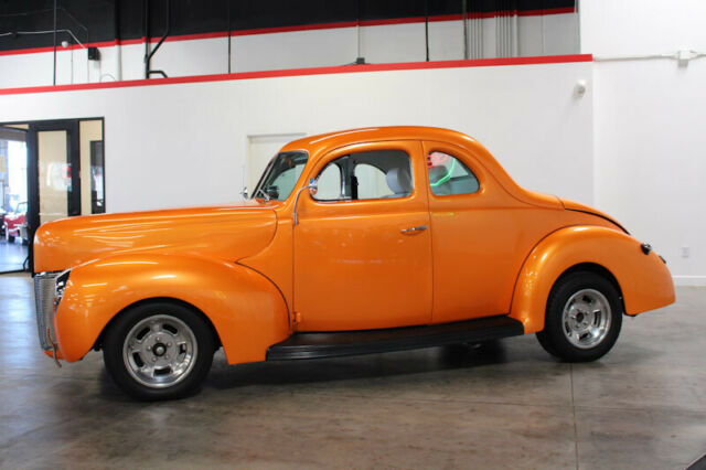 Ford Deluxe 1940 image number 39