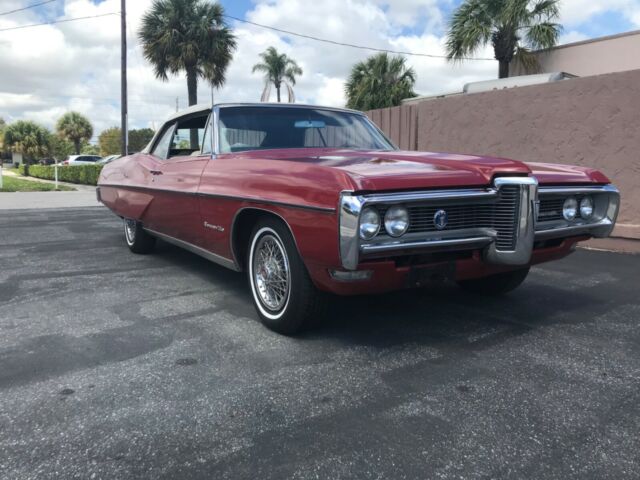 Pontiac Bonneville 1968 image number 1