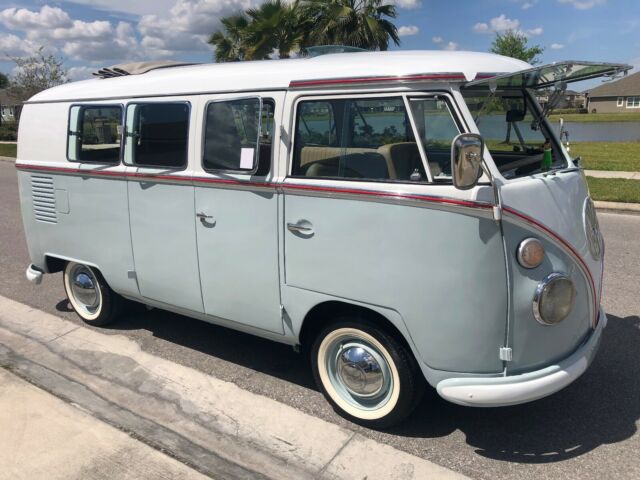 Volkswagen Bus/Vanagon 1973 image number 8