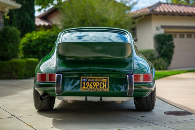 Porsche 911 1969 image number 27