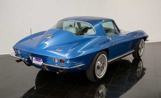 Chevrolet Corvette 1966 image number 33