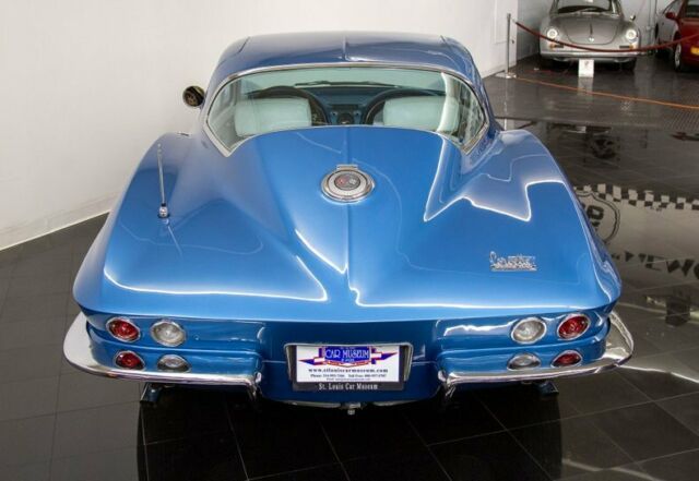 Chevrolet Corvette 1966 image number 38