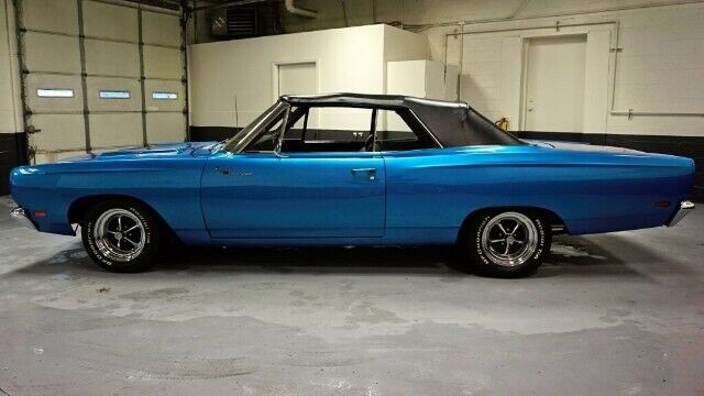 Plymouth Road Runner 1969 image number 1