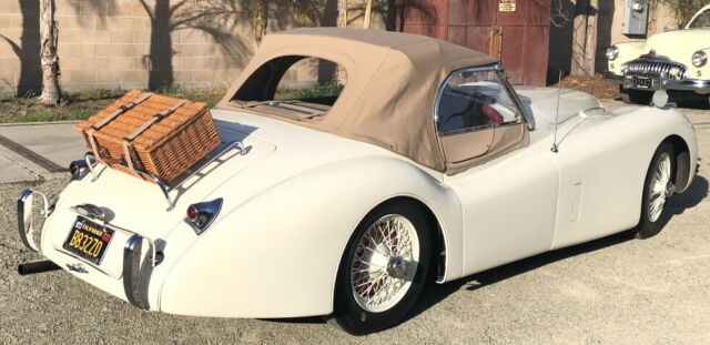 Jaguar XK 1952 image number 28