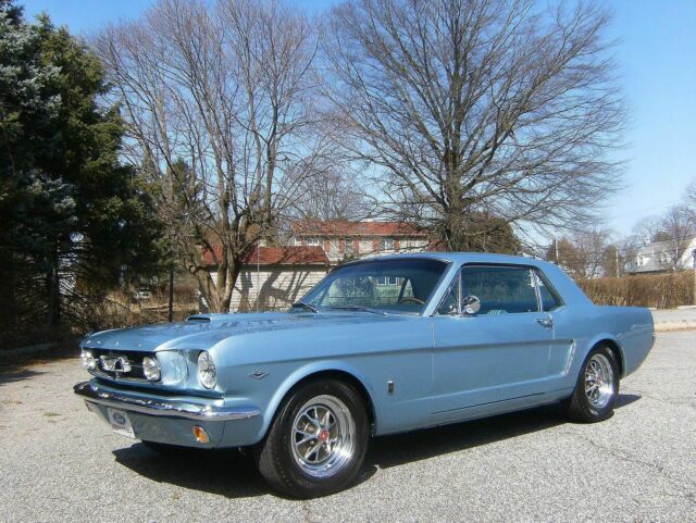 Ford Mustang 1965 image number 17