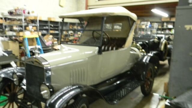 Ford Model T 1921 image number 25