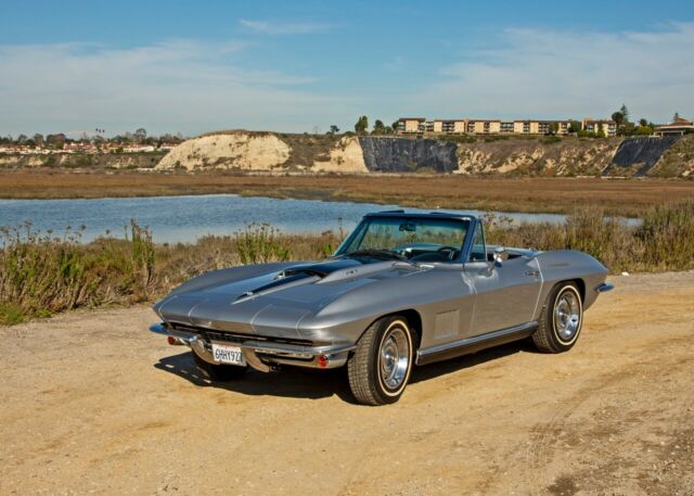 Chevrolet Corvette 1967 image number 22