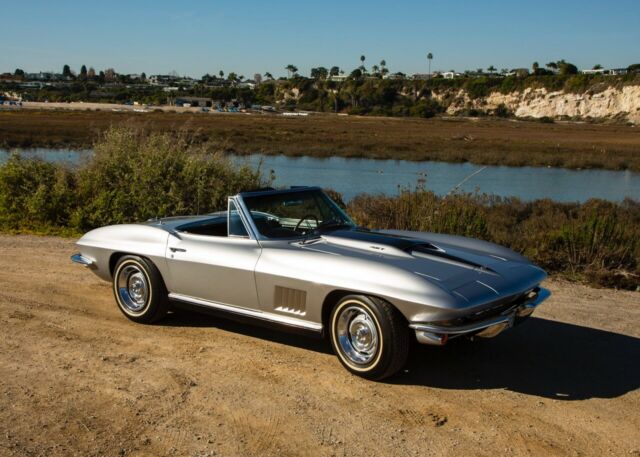 Chevrolet Corvette 1967 image number 42