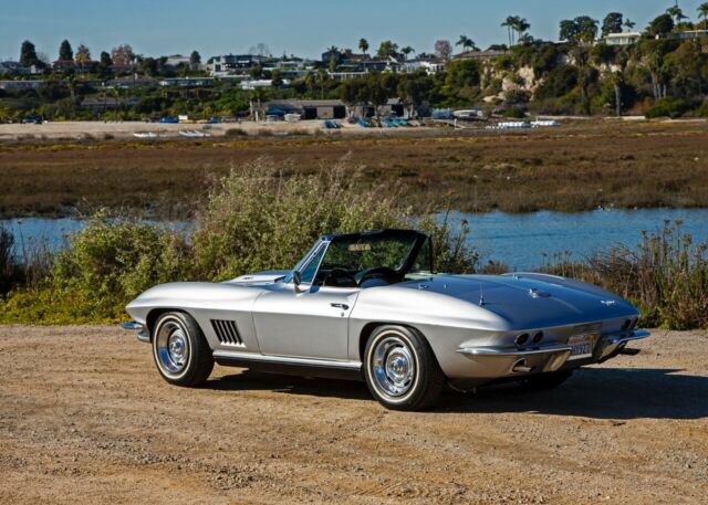 Chevrolet Corvette 1967 image number 44