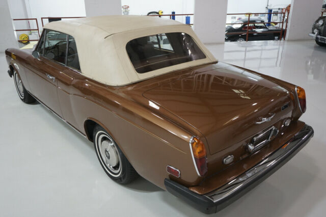 Rolls-Royce Corniche 1973 image number 10