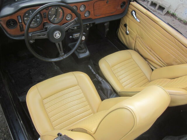 Triumph TR-6 1970 image number 32