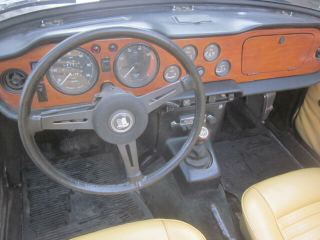 Triumph TR-6 1970 image number 34