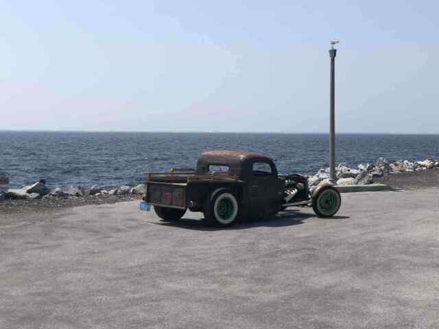 Ford Rat Rod 1946 image number 1